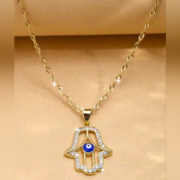 Hamsa Hand Charm Necklace - Gold - Picture 2 of 3